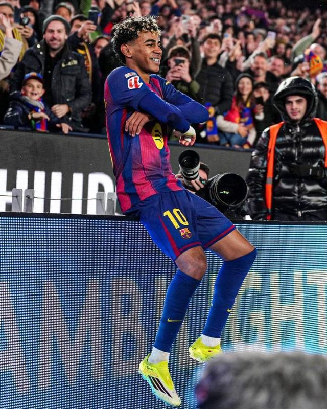 1769360664195048201.jpg 开云体育下载-【西甲】奥尔莫传射,亚马尔侧勾,巴萨3比0奥维耶多