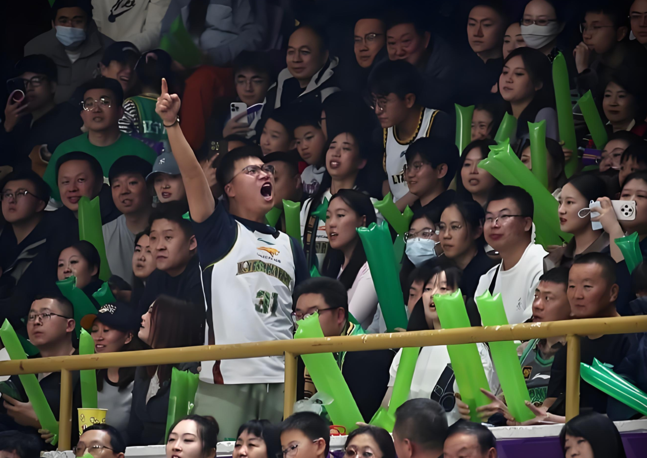 开云体育APP-辽宁输给新疆队19分！杨鸣留下了4大谜题，球迷看不明白