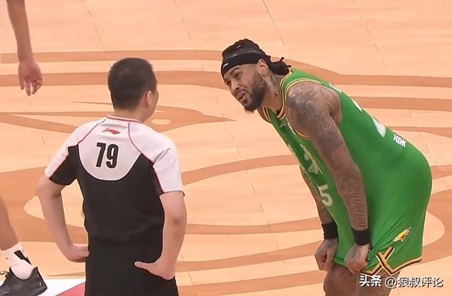 开云体育网址-4连败跌出季后赛区域排名！杨鸣：每到单外援时我们都会有些问题