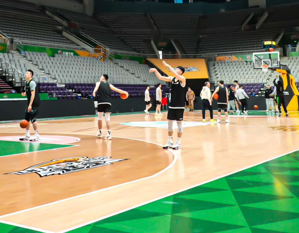 开云体育下载-辽宁最新动态！哈维开启合练，布罗金顿近期归队，将与北控打热身